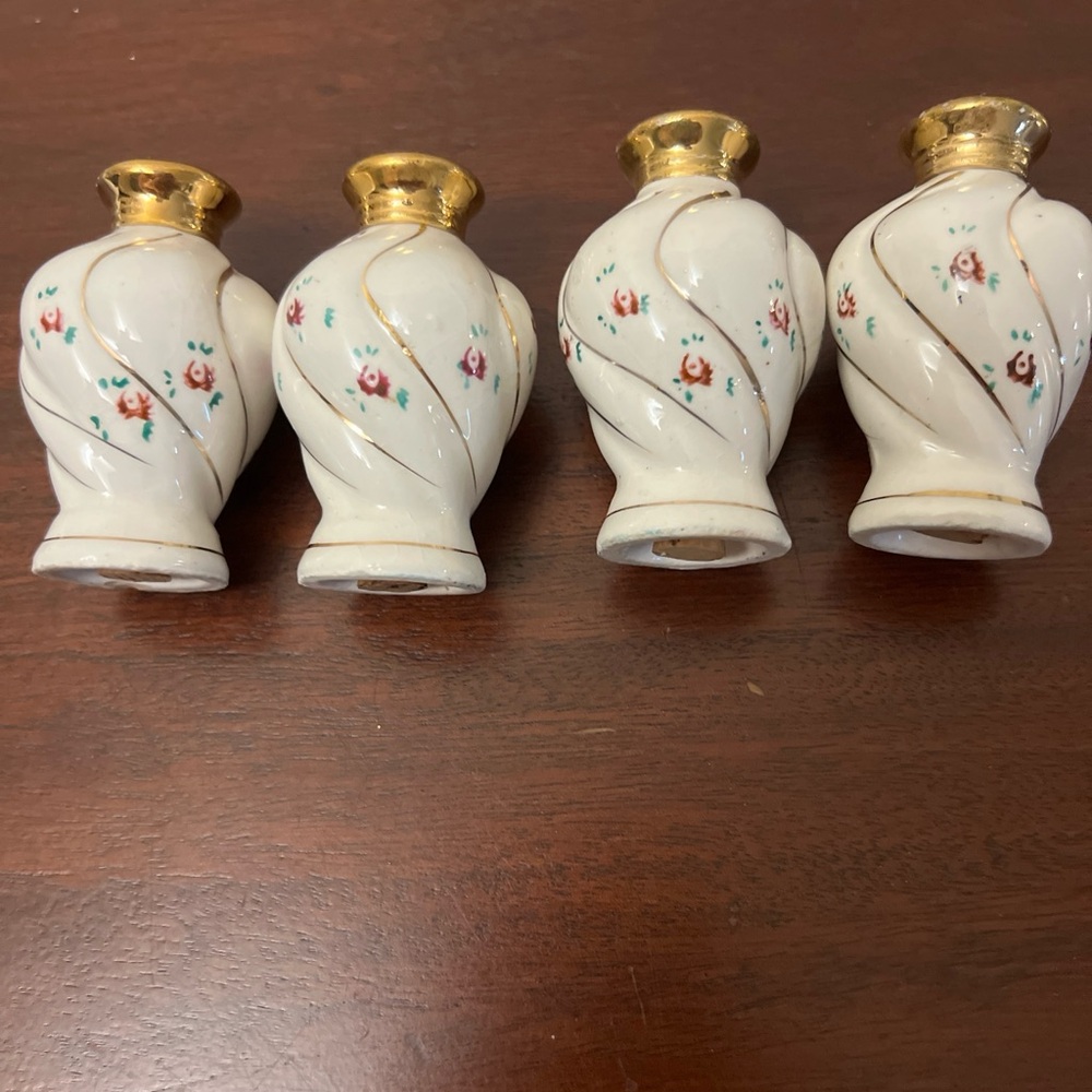 Vintage Thames Set of 4 Salt and Pepper Rose Bud Porcelain with Gold Trim
